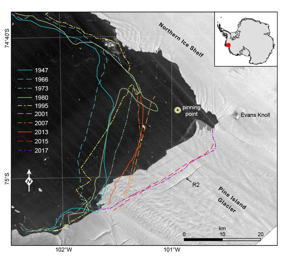 Die farbigen Linien zeigen die Front des Gletschers an bestimmten Jahren. Der plötzliche Rückzug 2015 ist in rot eingezeichnet mit dem Berg, der damals abgebrochen ist. Bild: Jan Erik Arndt